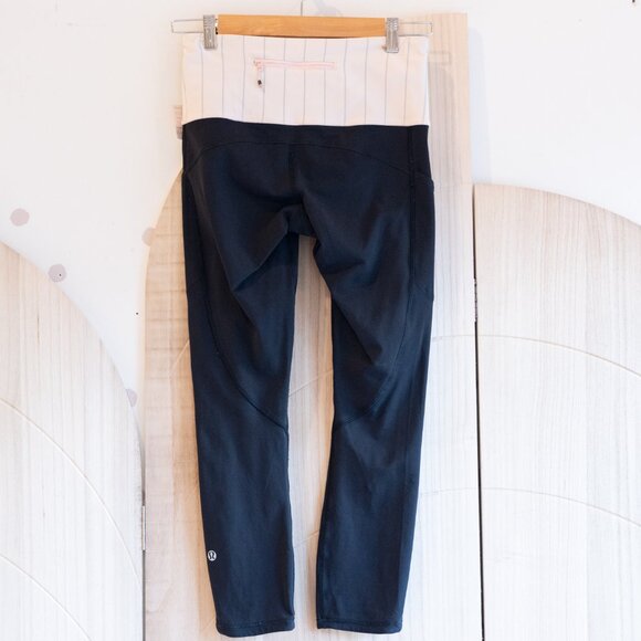 Lululemon | Cropped Leggings - Picture 2 of 3